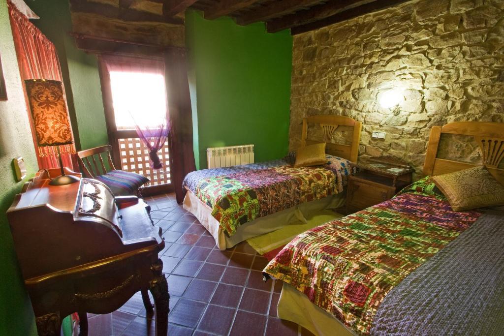 Hotel Rural Casa De Las Campanas Salinas De Pisuerga Exterior photo